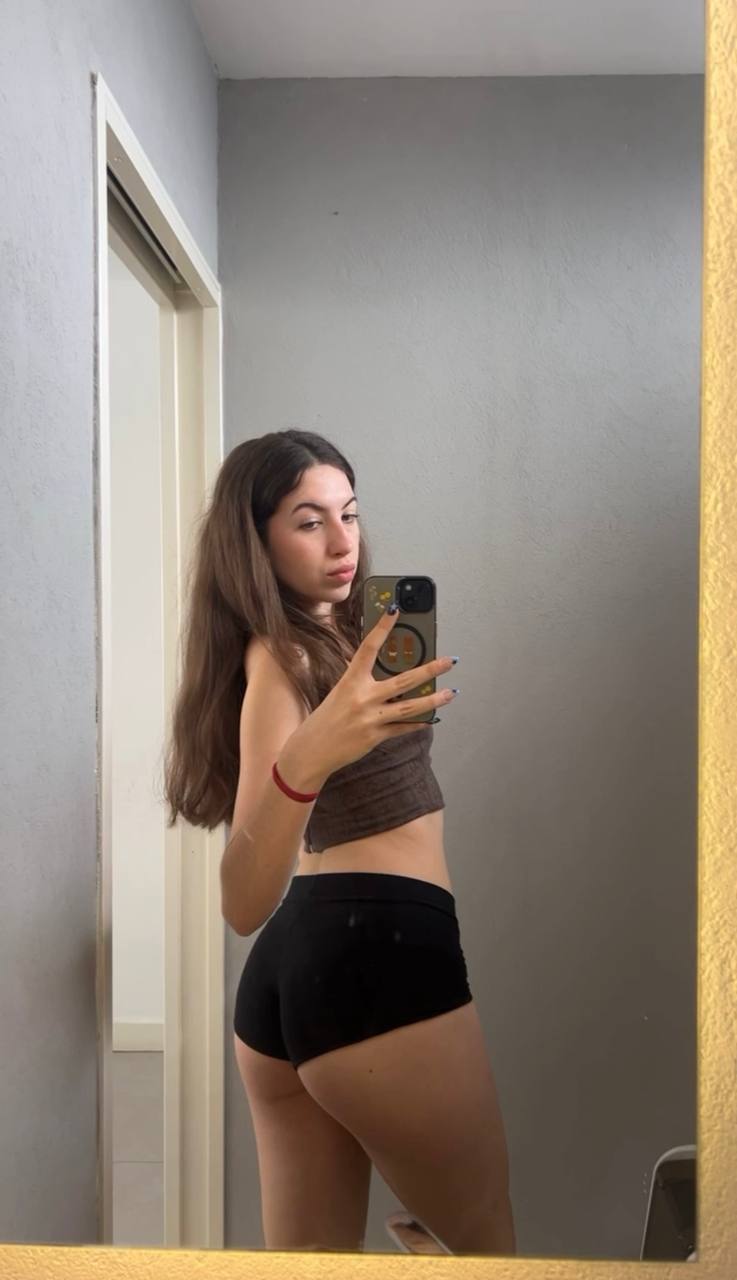 Amber in her underwear in Basra