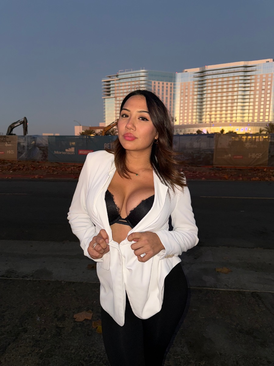 Take a pause and enjoy Ali Cruz — streaming from Basra