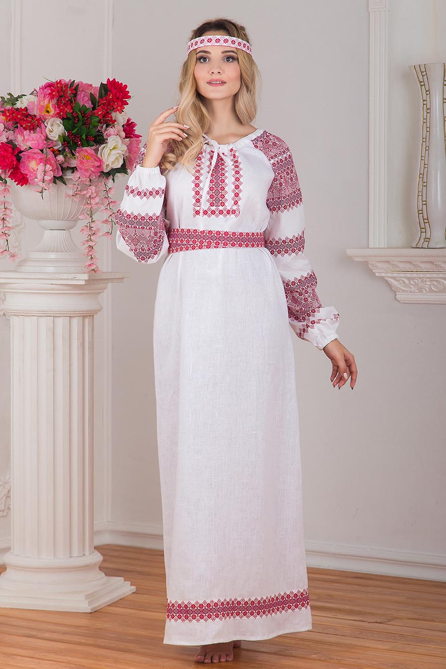 Women in Slavic costumes in Basra