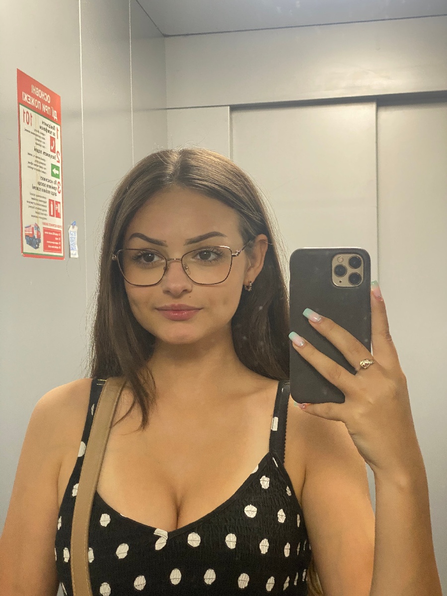 Sexy model Stacy in Basra