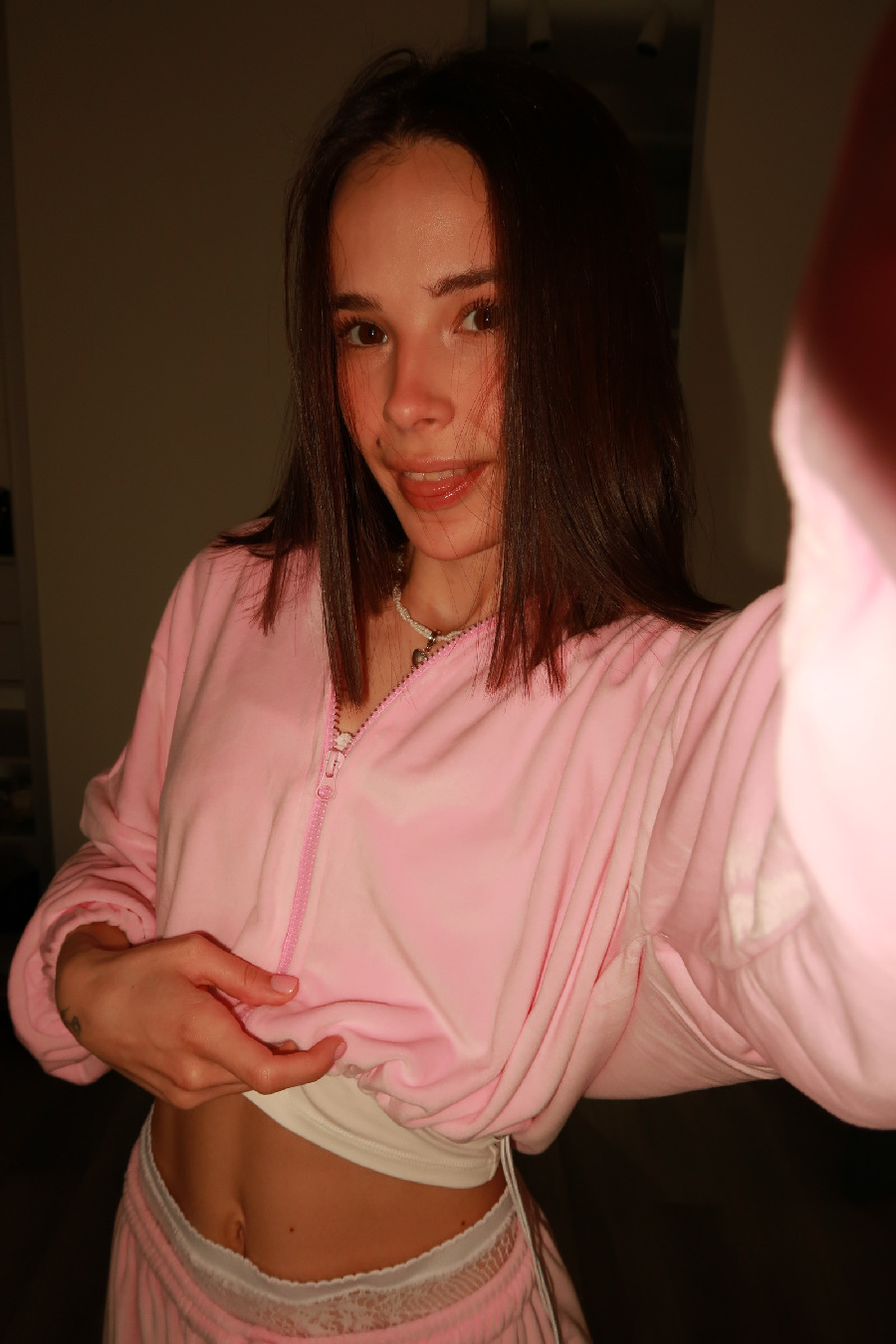 Tina brings the glow — live moments in Basra