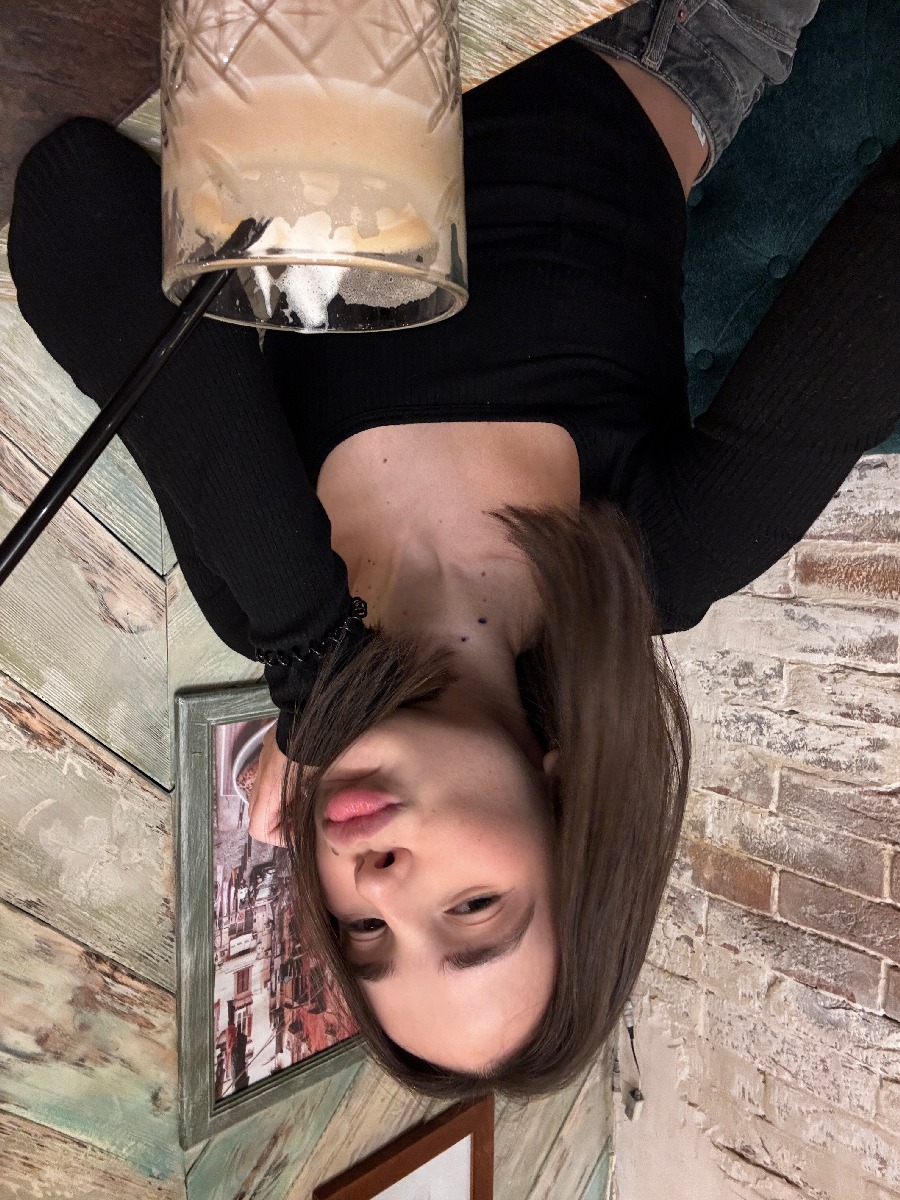 Fresh photos, fresh mood — Tina online in Basra